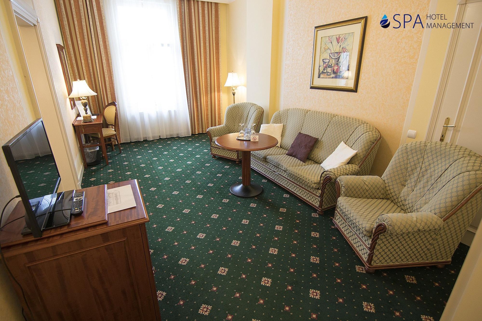 Humboldt Park Hotel & Spa Карлови Вари Екстериор снимка