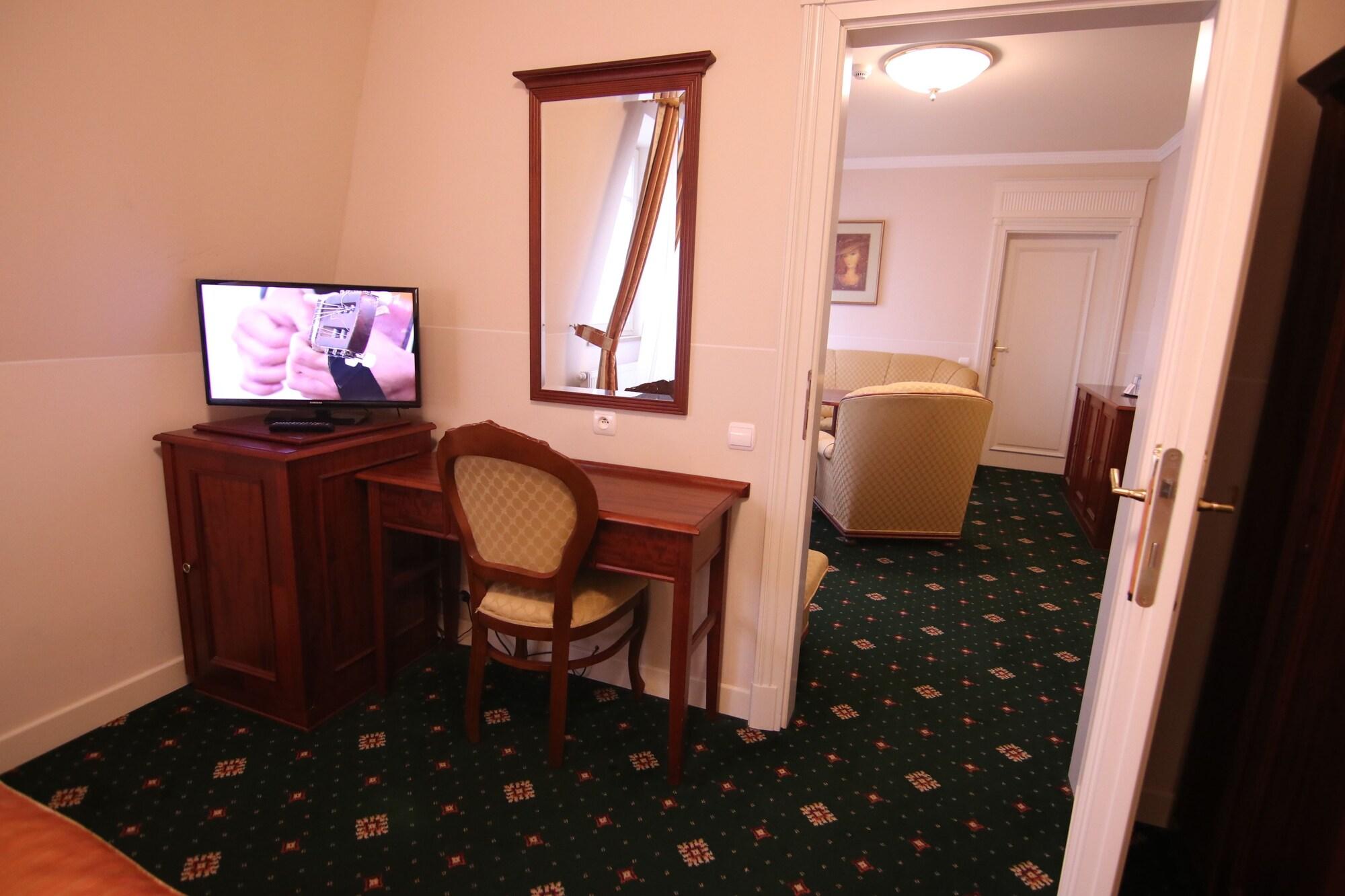 Humboldt Park Hotel & Spa Карлови Вари Екстериор снимка