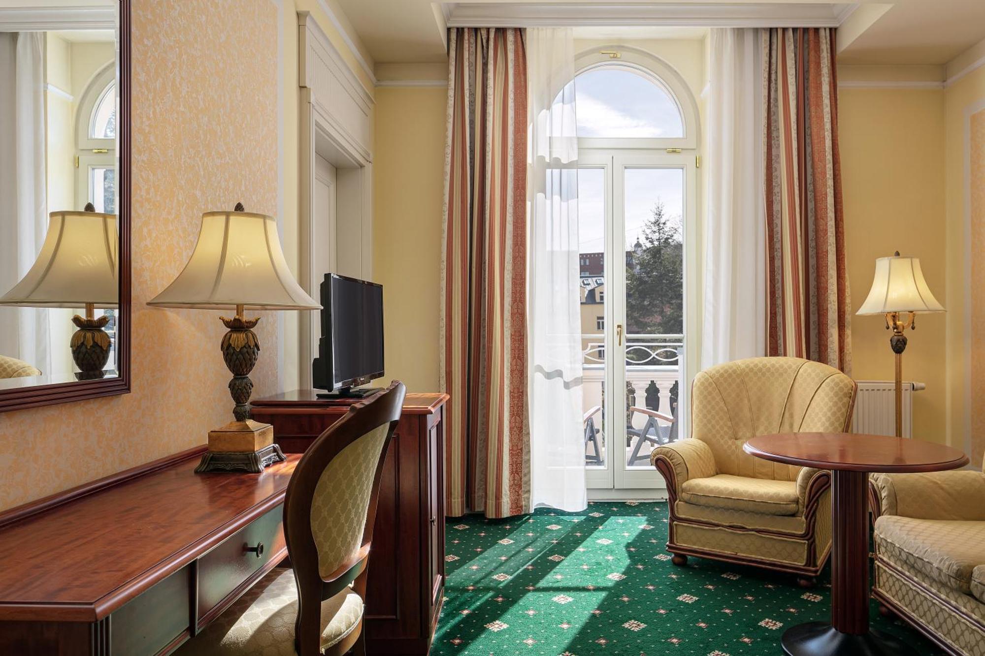 Humboldt Park Hotel & Spa Карлови Вари Екстериор снимка
