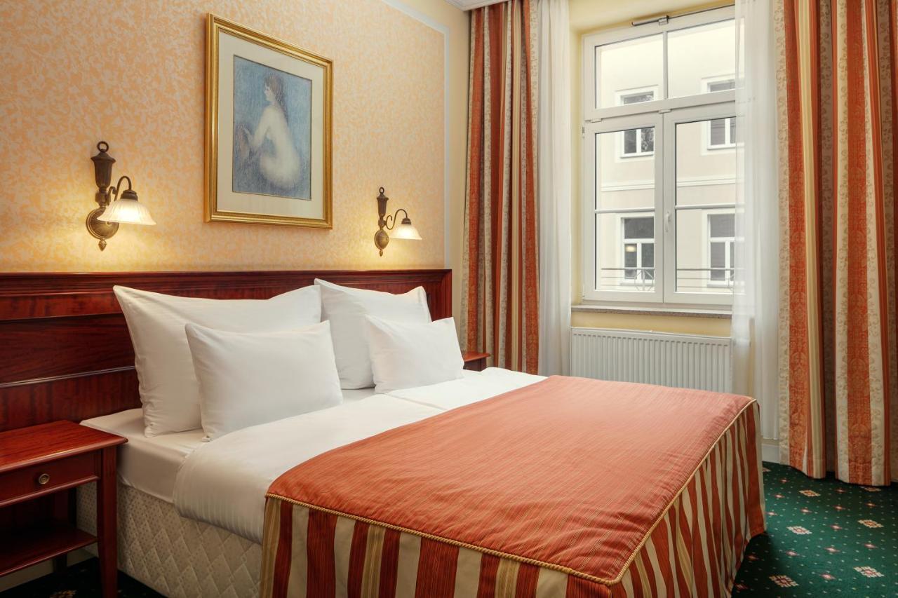 Humboldt Park Hotel & Spa Карлови Вари Екстериор снимка
