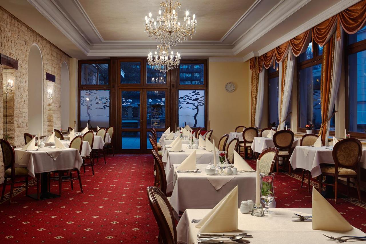 Humboldt Park Hotel & Spa Карлови Вари Екстериор снимка