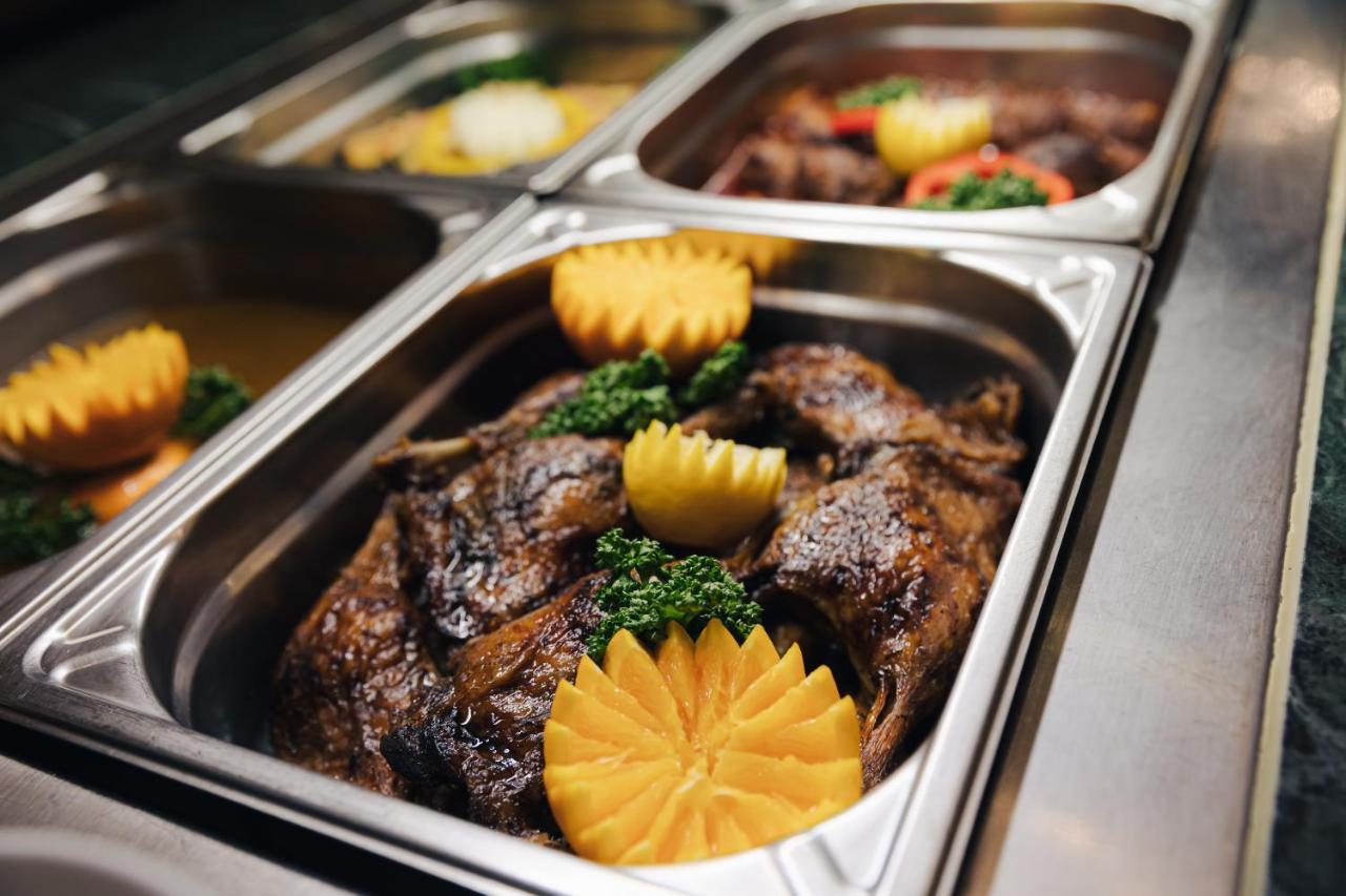 Humboldt Park Hotel & Spa Карлови Вари Екстериор снимка