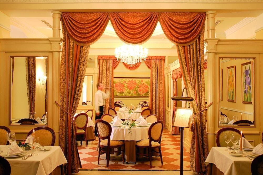 Humboldt Park Hotel & Spa Карлови Вари Екстериор снимка